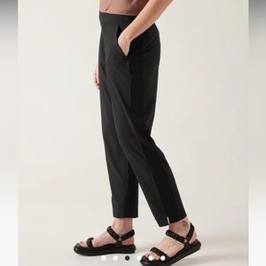 Athleta brooklyn ankle pant. Black. Never worn.